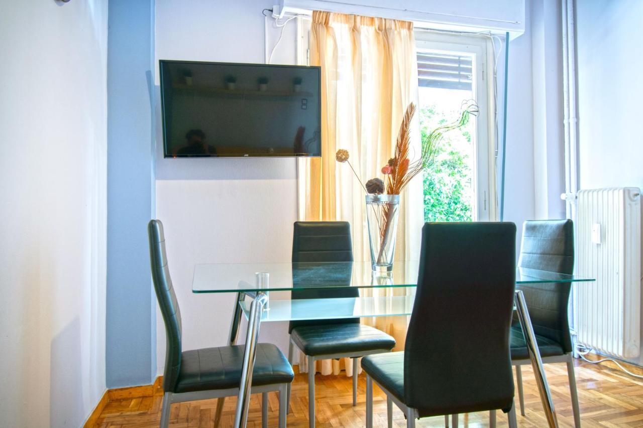 Appartamento Cozy Flat In Heart Of Acropolis Atene Esterno foto